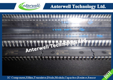 China PIC16F1938-I-SP 28/40/44-Pin Flash-Based , 8-Bit CMOS Microcontrollers supplier